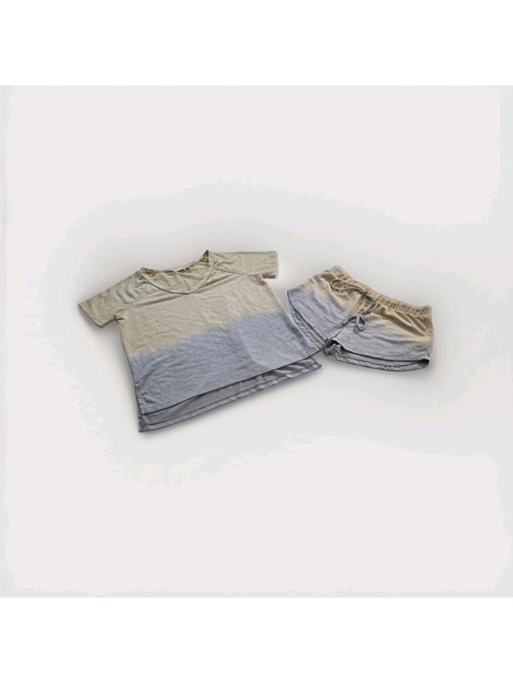 Maronie Shorts T Shirt Lounge Set M Beige Gray Ombre Dip Dye Coastal Athleisure